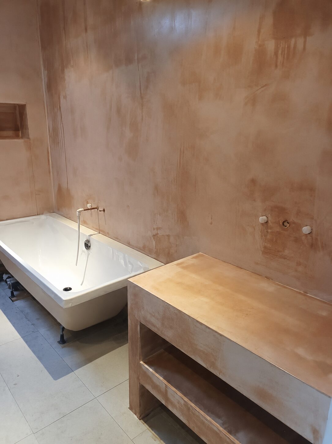 Bathroom in bare plaster before microcement